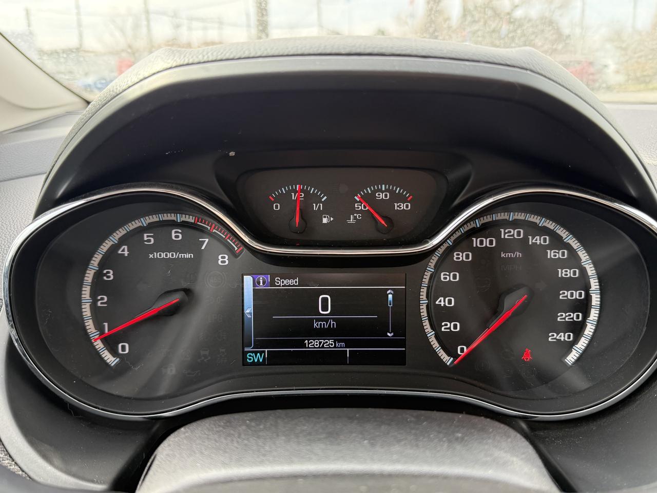 2018 Chevrolet Cruze No Accident l OneOwner l 6Spd l 29 Service Record Photo