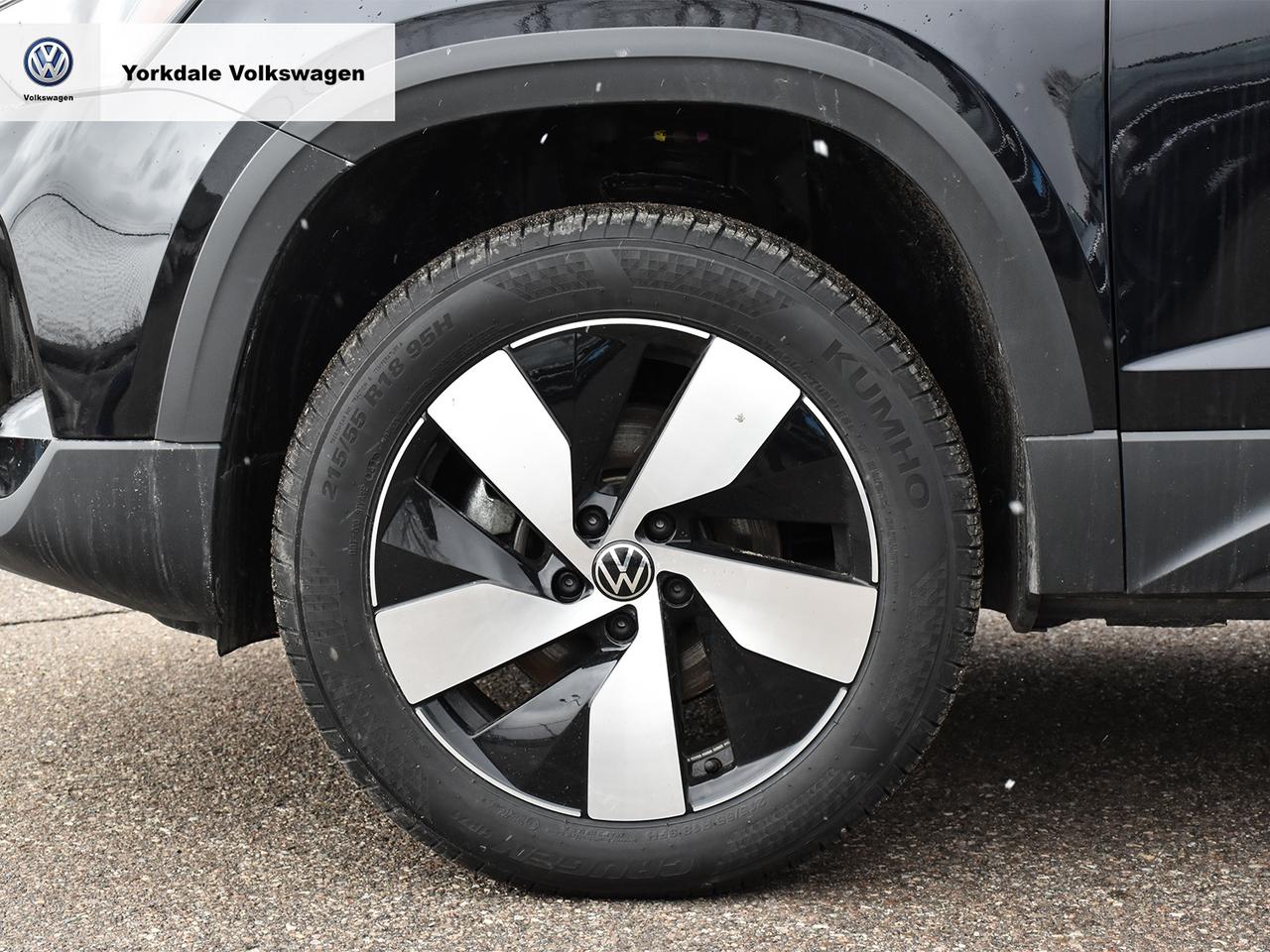 2025 Volkswagen Taos  Photo