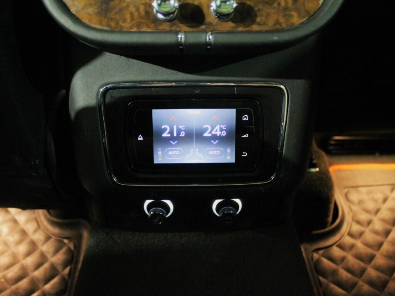 2020 Bentley Bentayga 24 Black Wheels V8 7 Passenger No Accidents Headsu Photo