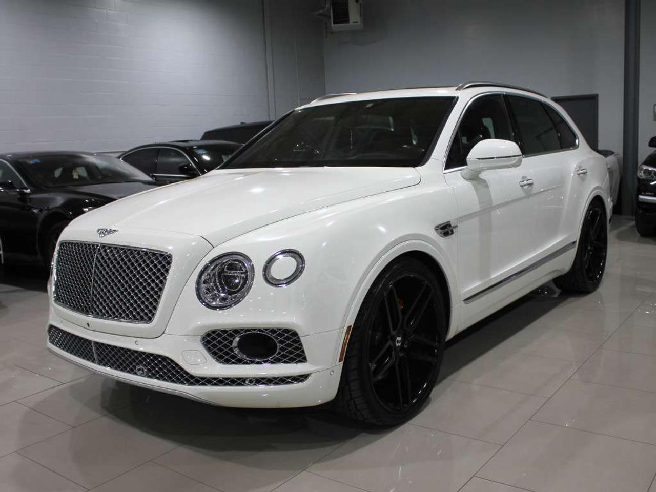2020 Bentley Bentayga 24 Black Wheels V8 7 Passenger No Accidents Headsup Display Navi 360 Camera Photo4
