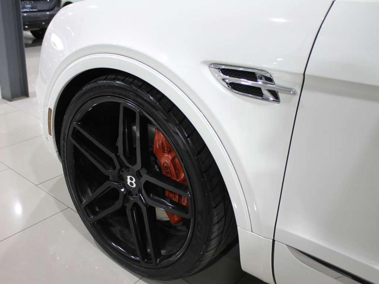 2020 Bentley Bentayga 24 Black Wheels V8 7 Passenger No Accidents Headsup Display Navi 360 Camera Photo