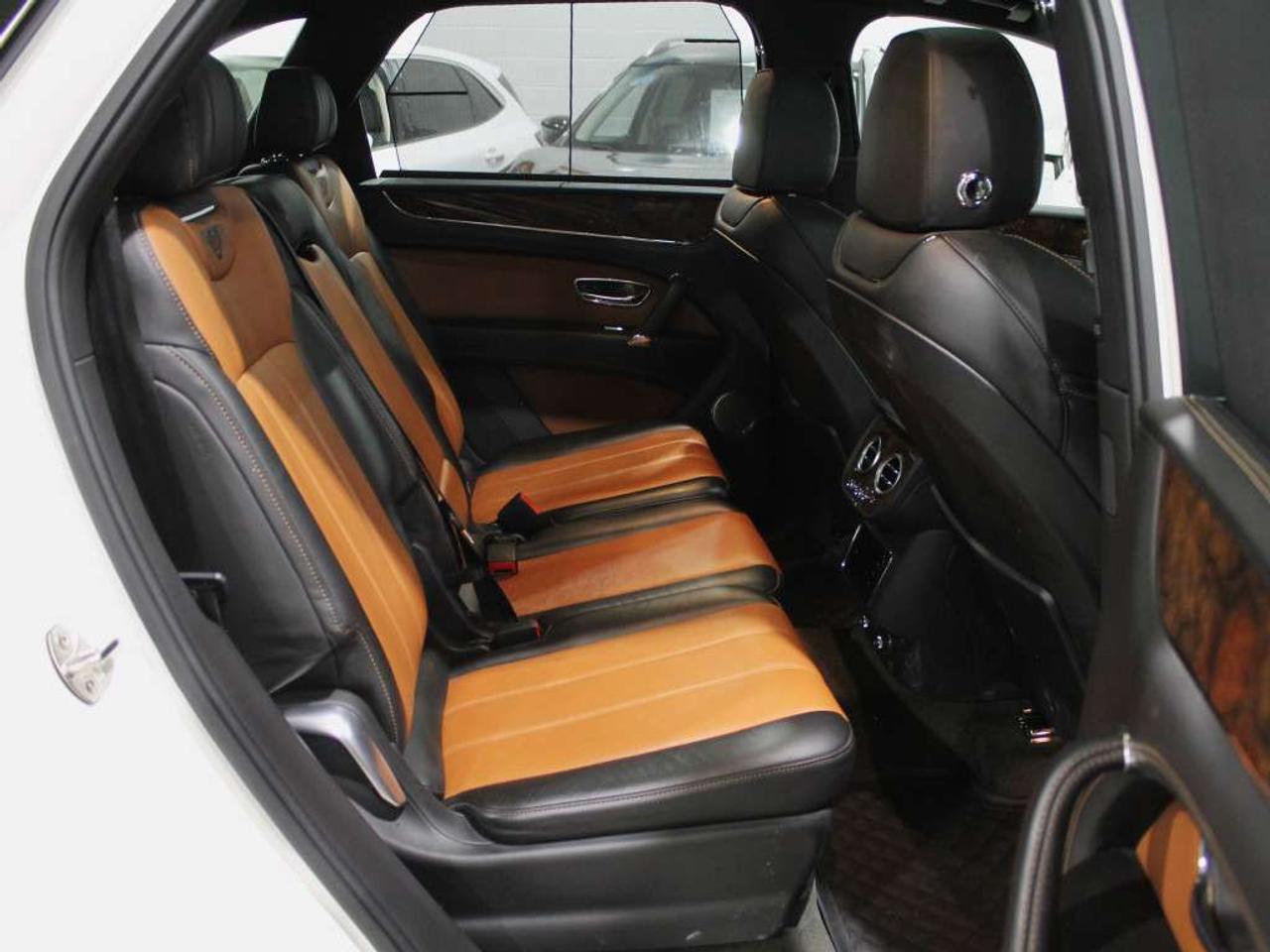 2020 Bentley Bentayga 24 Black Wheels V8 7 Passenger No Accidents Headsup Display Navi 360 Camera Photo