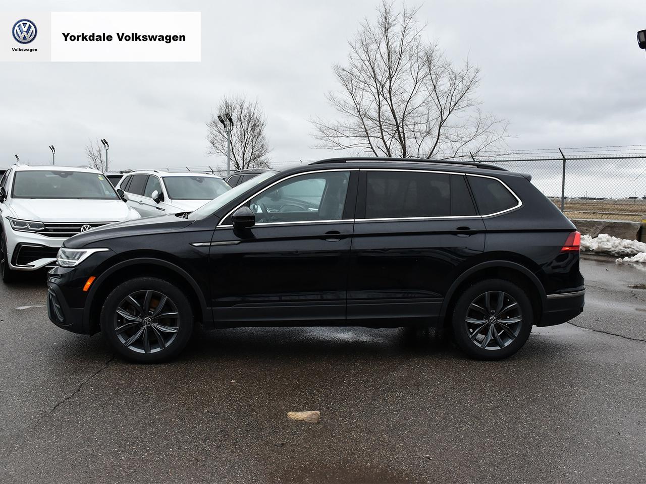 2022 Volkswagen Tiguan 4Motion Photo2