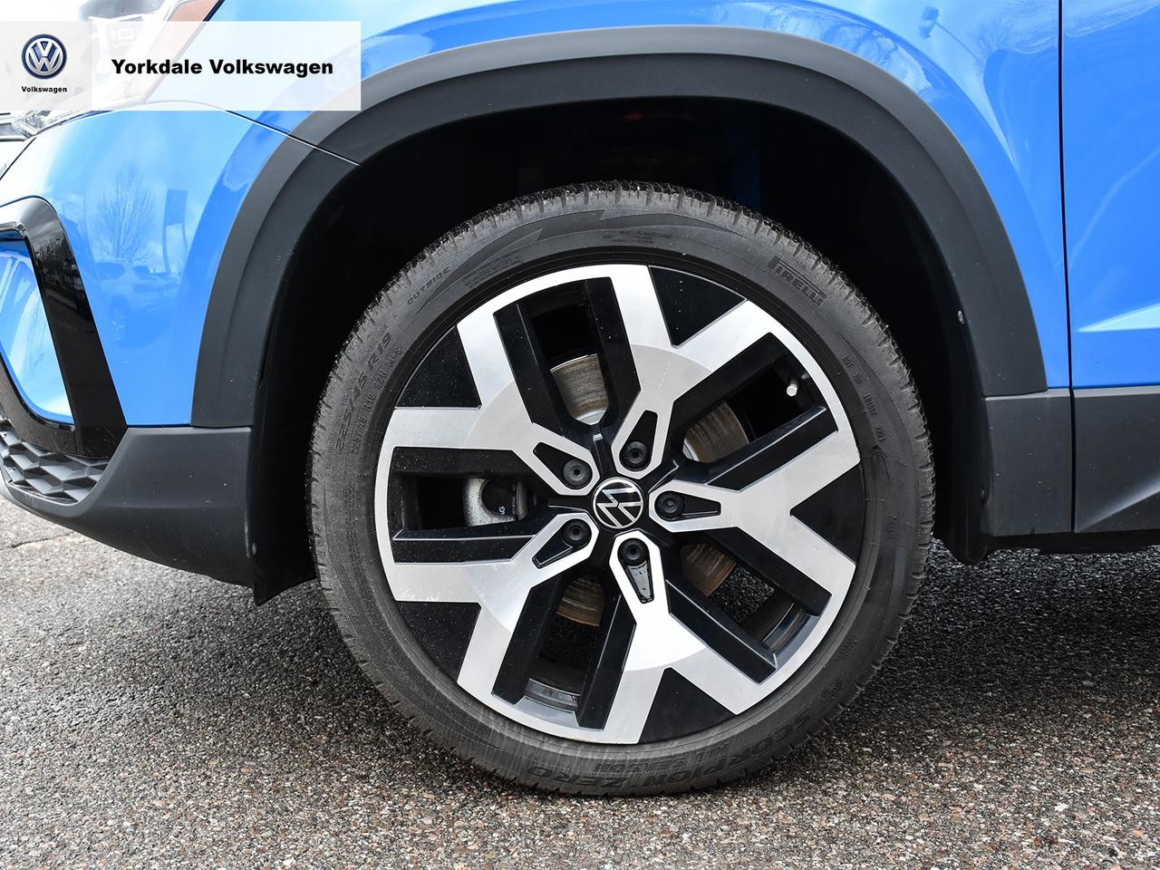 2022 Volkswagen Taos Highline Photo