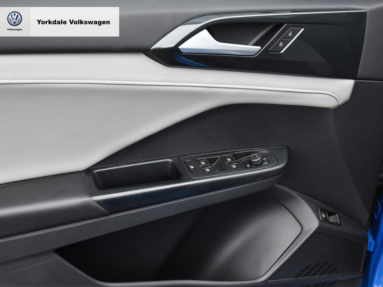 2022 Volkswagen Taos Highline Photo