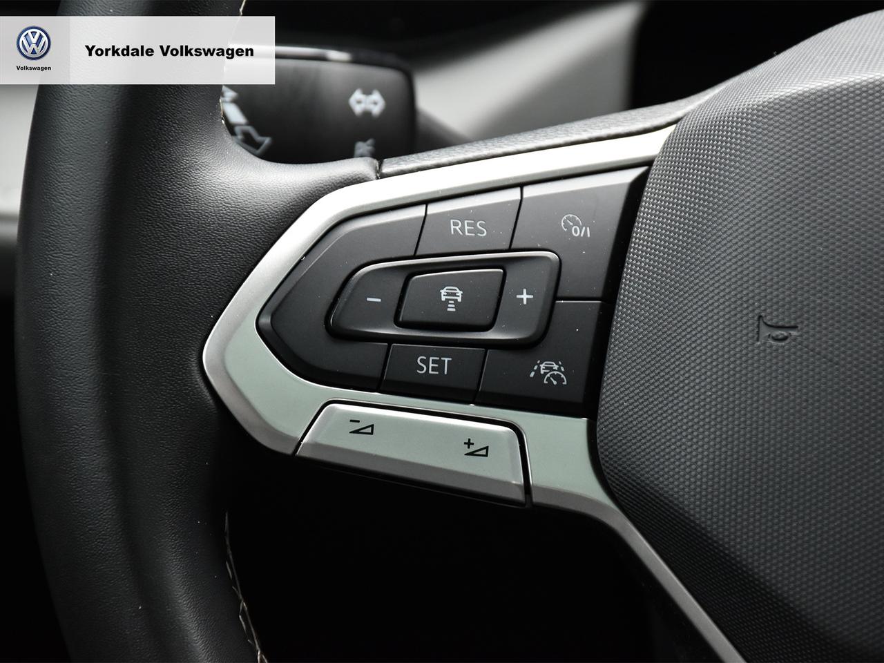 2022 Volkswagen Taos Highline Photo