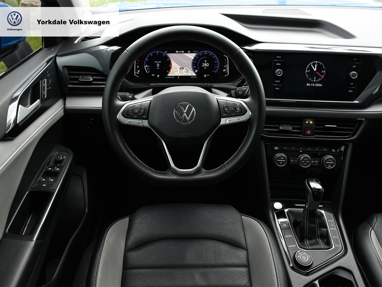2022 Volkswagen Taos Highline Photo