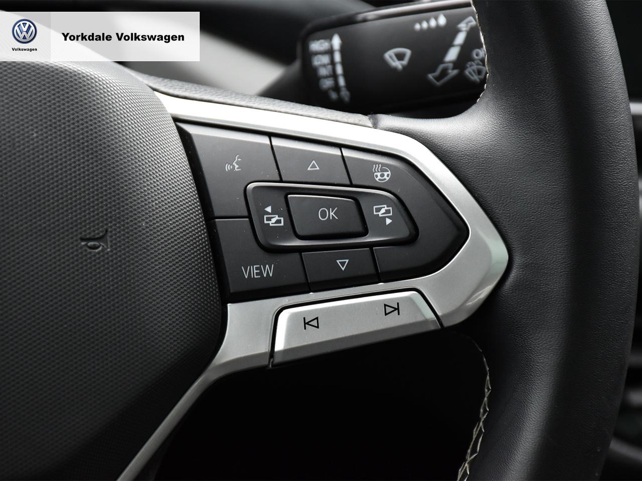 2022 Volkswagen Taos Highline Photo