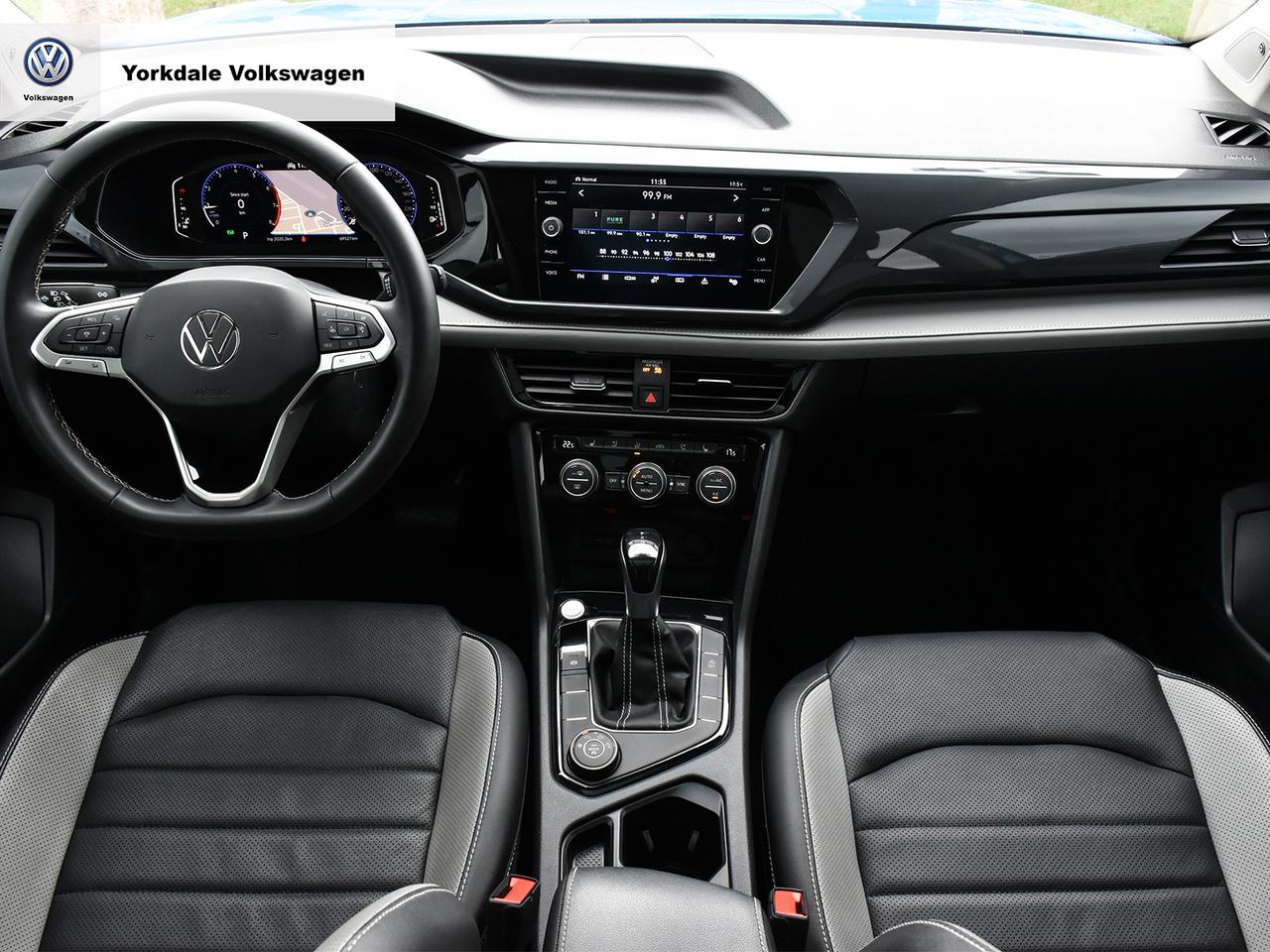 2022 Volkswagen Taos Highline Photo