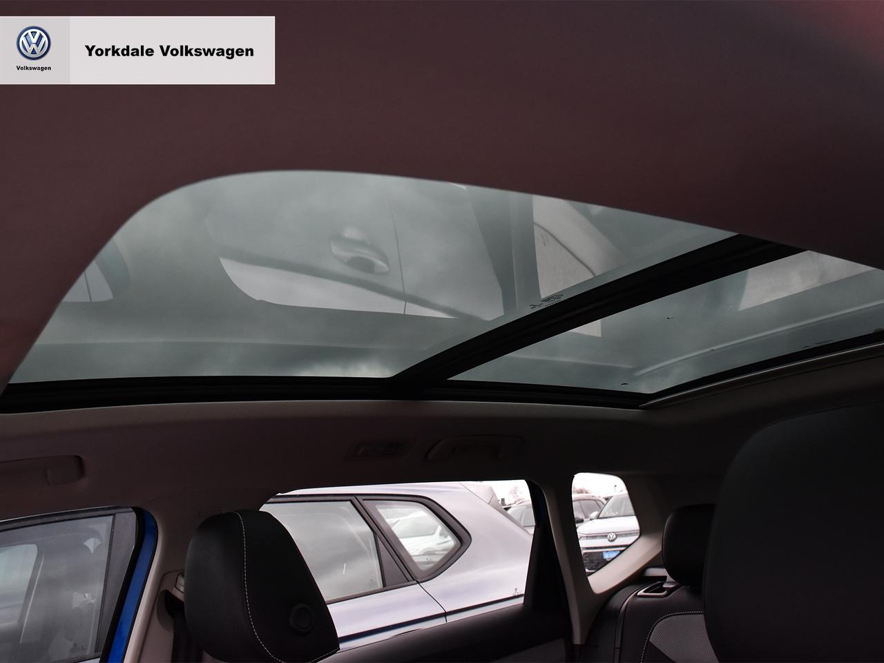 2022 Volkswagen Taos Highline Photo