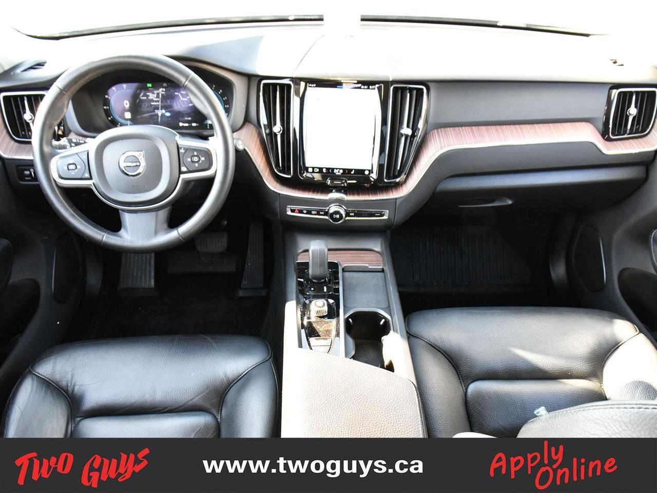2022 Volvo XC60 B6 Momentum   Leather   Panoroof   Nav Photo