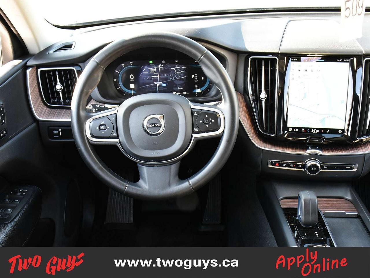 2022 Volvo XC60 B6 Momentum   Leather   Panoroof   Nav Photo