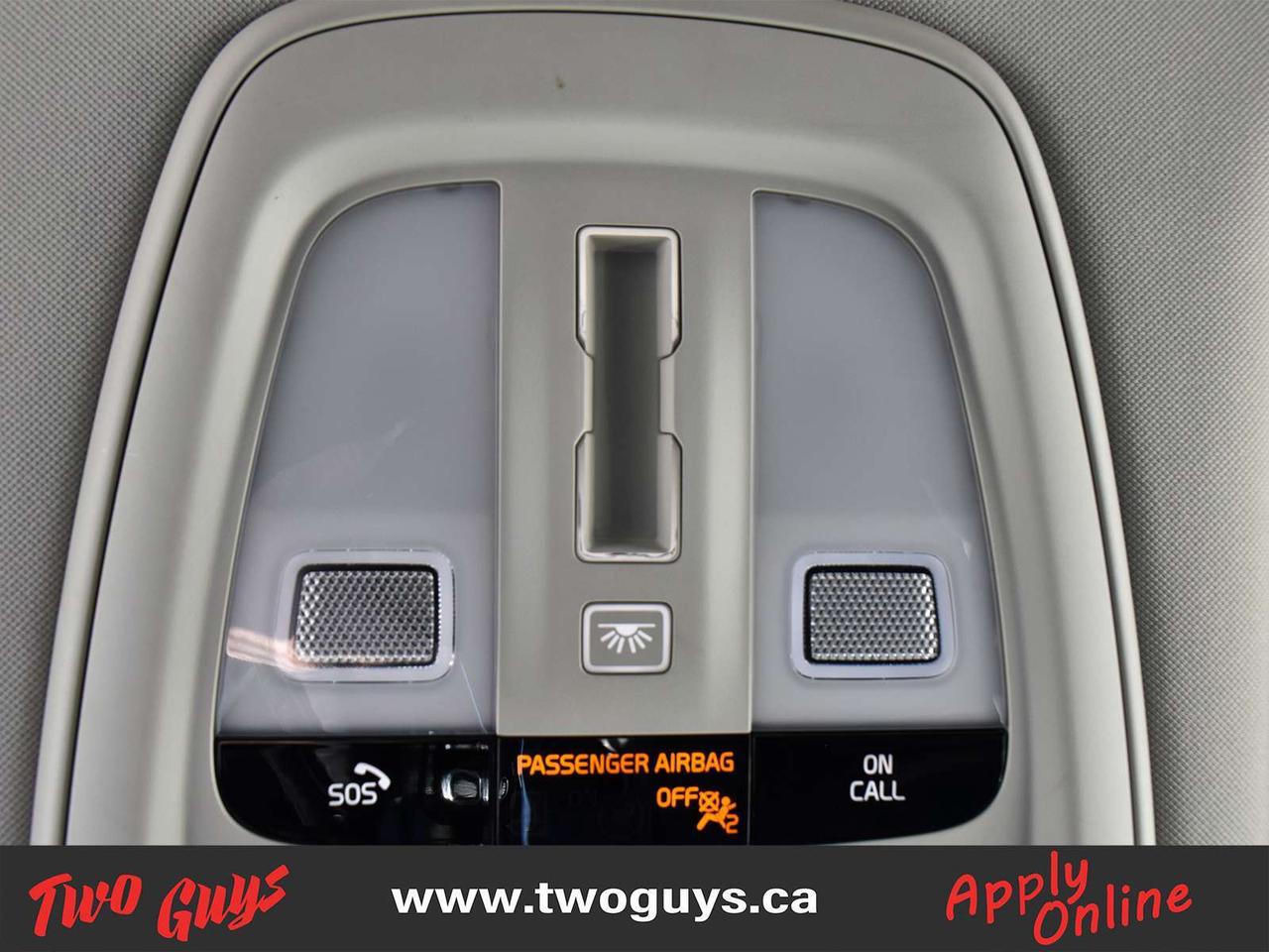 2022 Volvo XC60 B6 Momentum   Leather   Panoroof   Nav Photo