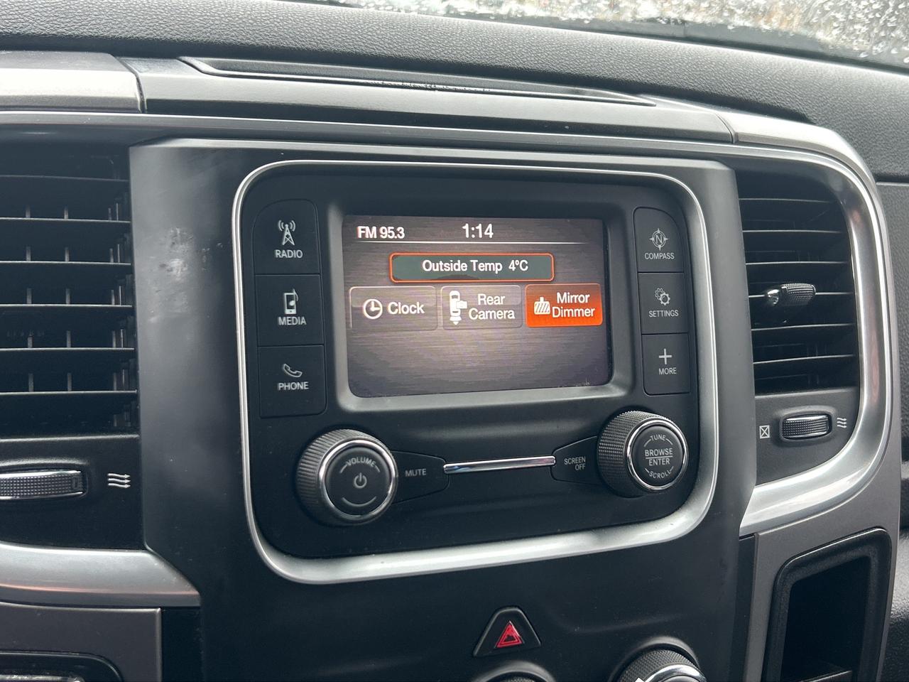 2022 RAM 1500 Classic SLT 3.6L   Crew Cab   5'7 Box Photo