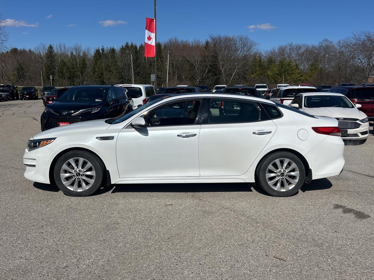 2016 Kia Optima EX TECH, HEATED/ COOLED LEATHER, SUNROOF! Photo