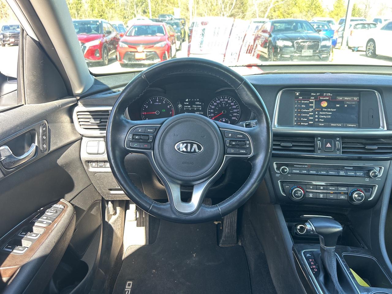 2016 Kia Optima EX TECH, HEATED/ COOLED LEATHER, SUNROOF! Photo