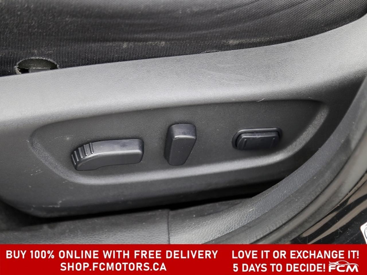 2019 Nissan Rogue SV AWD ~AUTOMATIC, FULLY CERTIFIED WITH WARRANTY!! Photo