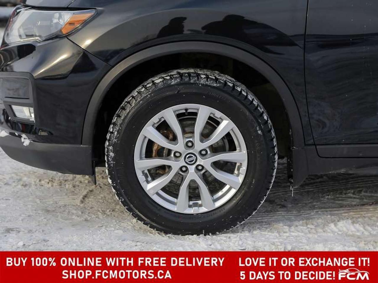 2017 Nissan Rogue SV AWD   FULLY CERTIFIED WITH WARRANTY Photo