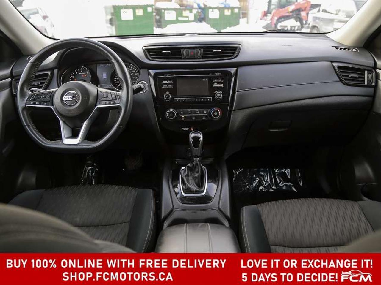 2017 Nissan Rogue SV AWD   FULLY CERTIFIED WITH WARRANTY Photo