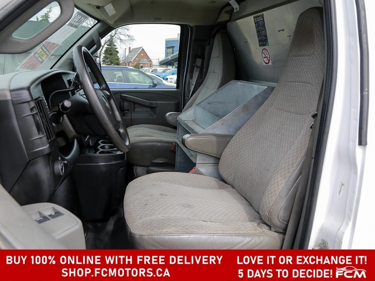 2016 GMC Savana 3500 ~AUTOMATIC, FULLY CERTIFIED WITH WARRANTY!!!! Photo