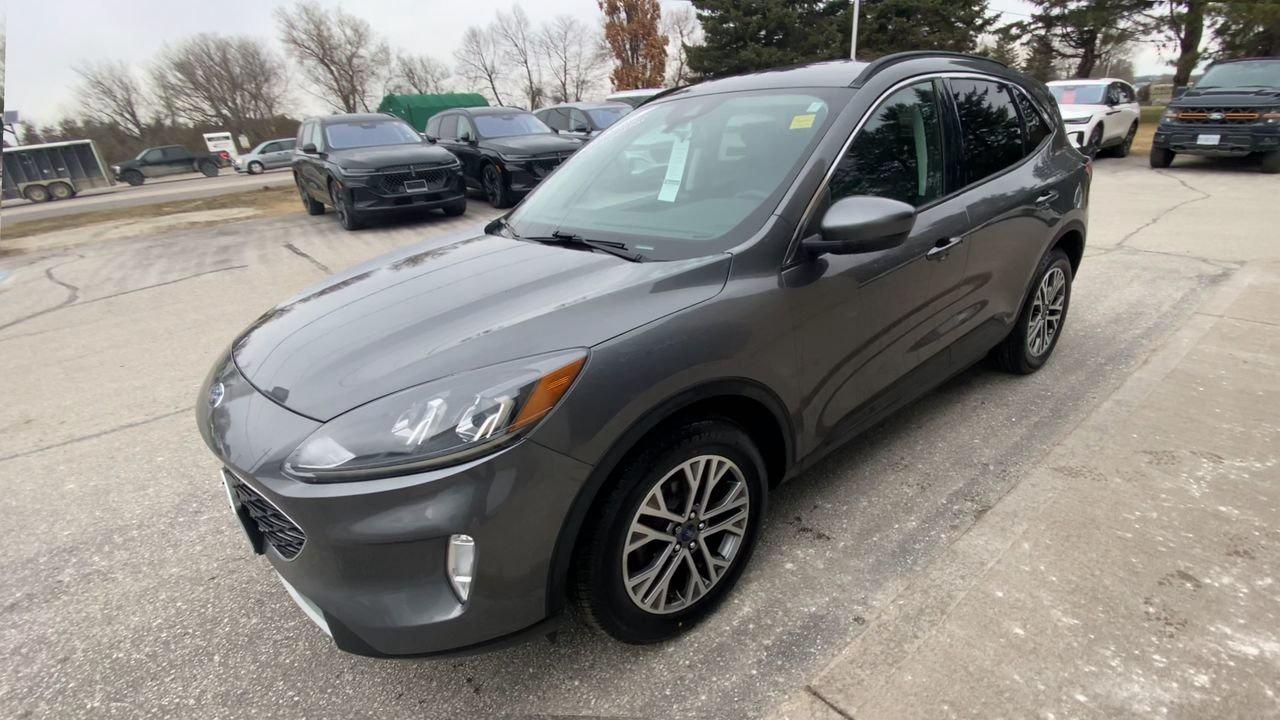2021 Ford Escape SEL Photo3