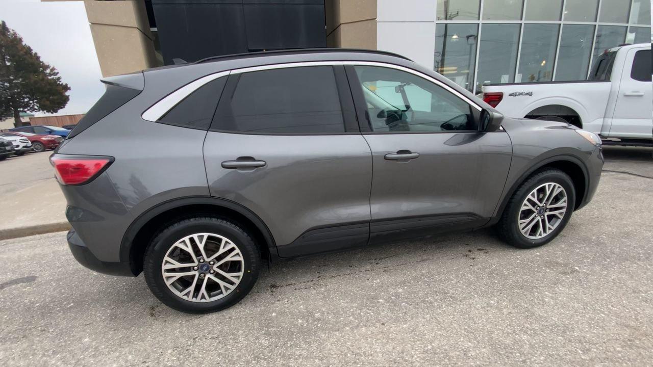 2021 Ford Escape SEL Photo