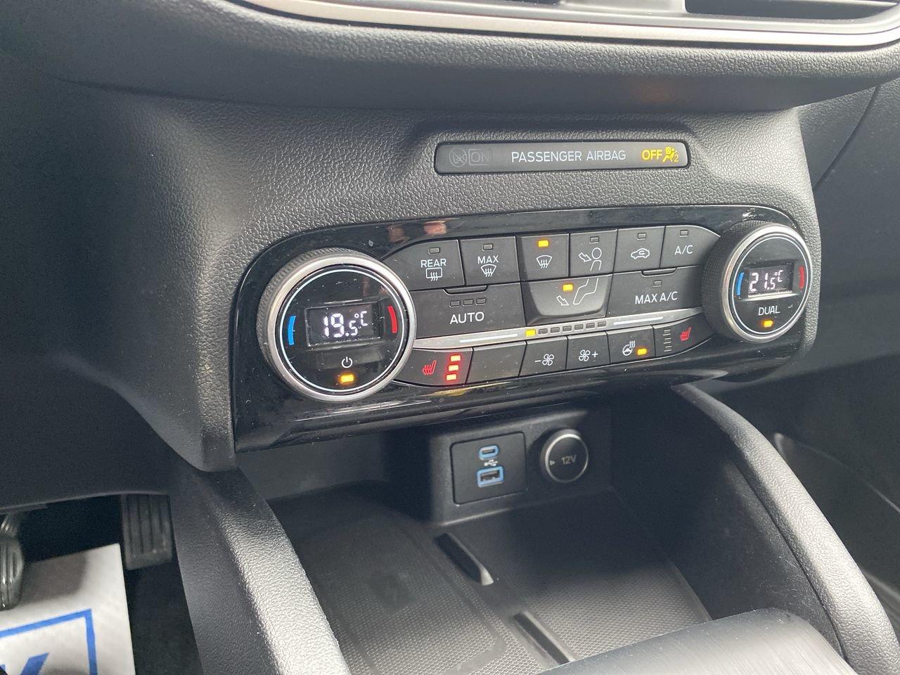 2021 Ford Escape SEL Photo