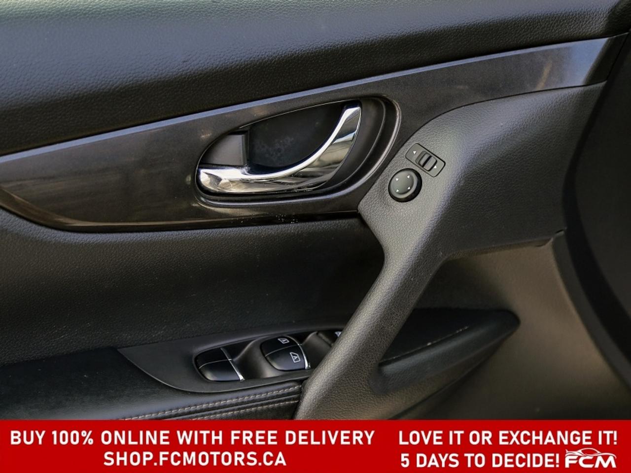 2017 Nissan Rogue SV AWD ~AUTOMATIC, FULLY CERTIFIED WITH WARRANTY!! Photo