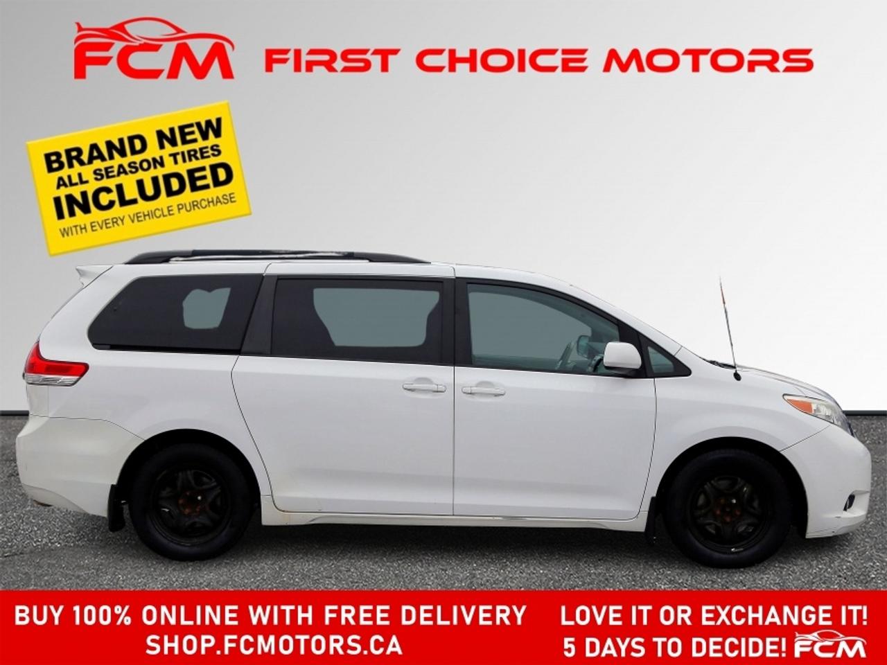 2013 Toyota Sienna XLE ~AUTOMATIC, FULLY CERTIFIED WITH WARRANTY!!!!~ Photo