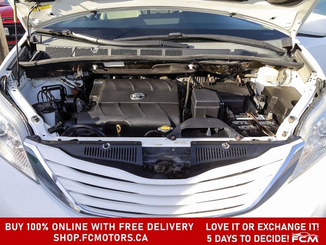 2015 Toyota Sienna LE ~AUTOMATIC, FULLY CERTIFIED WITH WARRANTY!!!!~ Photo