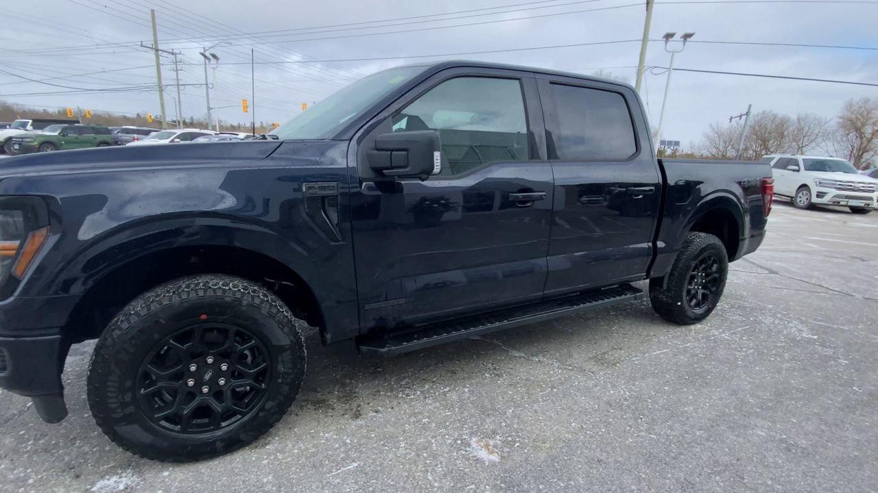 2026 Ford F-150 XLT Photo3