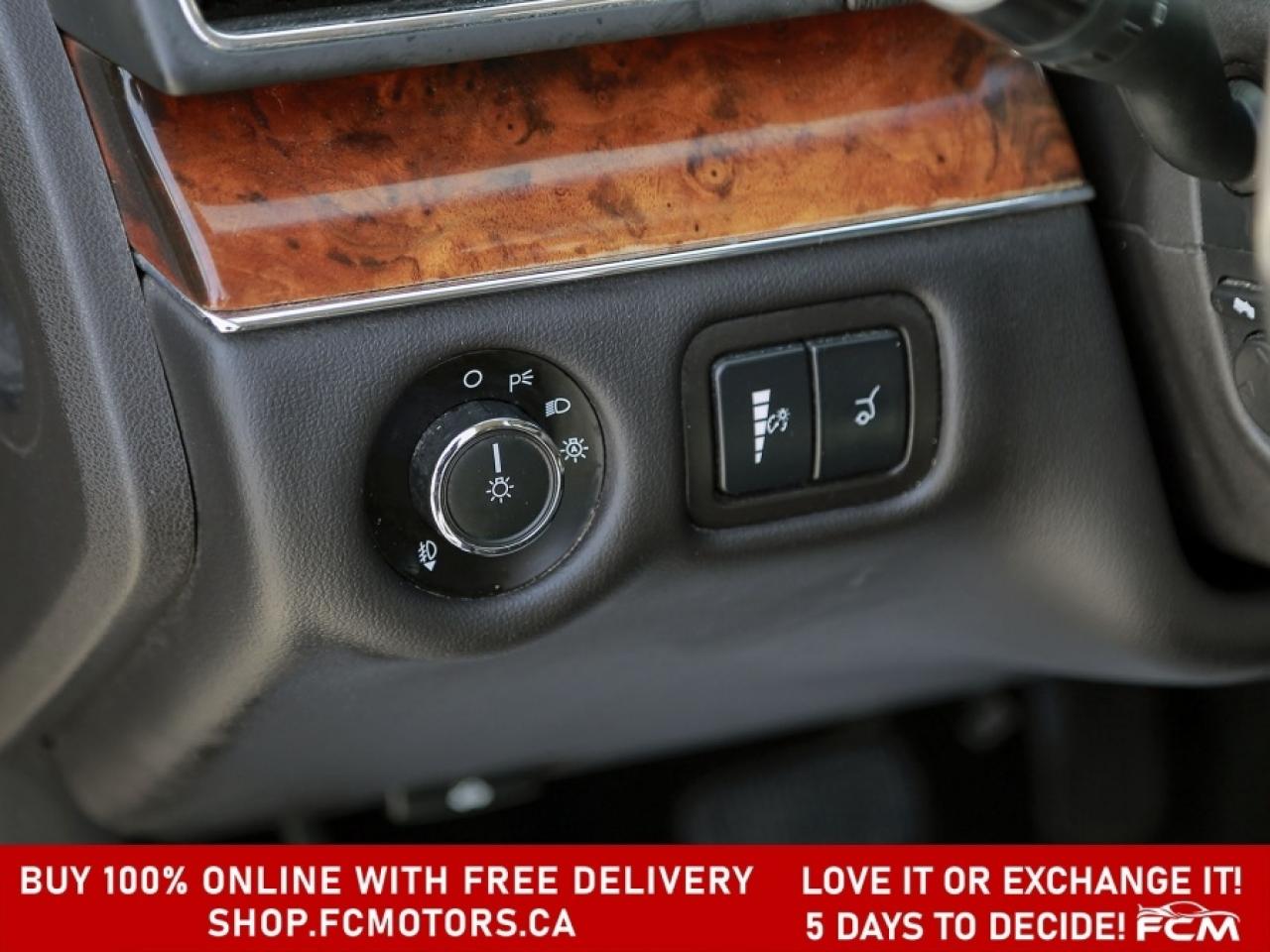 2018 Lincoln MKT RESERVE ~AUTOMATIC, FULLY CERTIFIED WITH WARRANTY! Photo