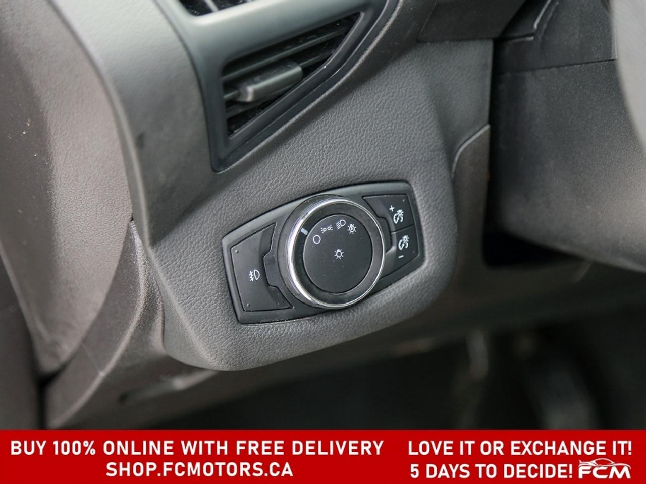 2015 Ford Escape SE AWD ~AUTOMATIC, FULLY CERTIFIED WITH WARRANTY!! Photo