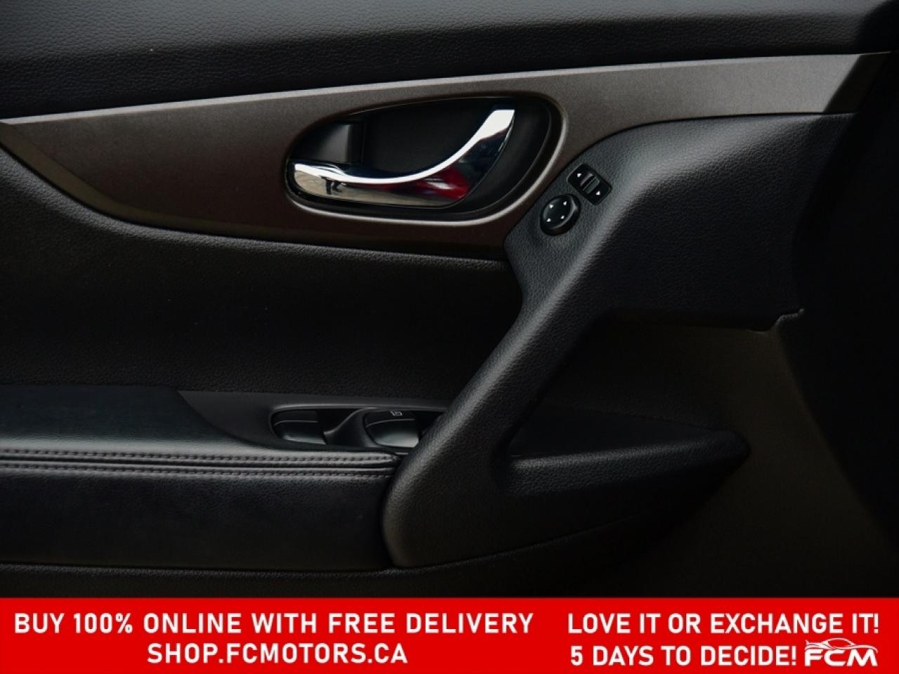 2015 Nissan Rogue SV AWD ~AUTOMATIC, FULLY CERTIFIED WITH WARRANTY!! Photo