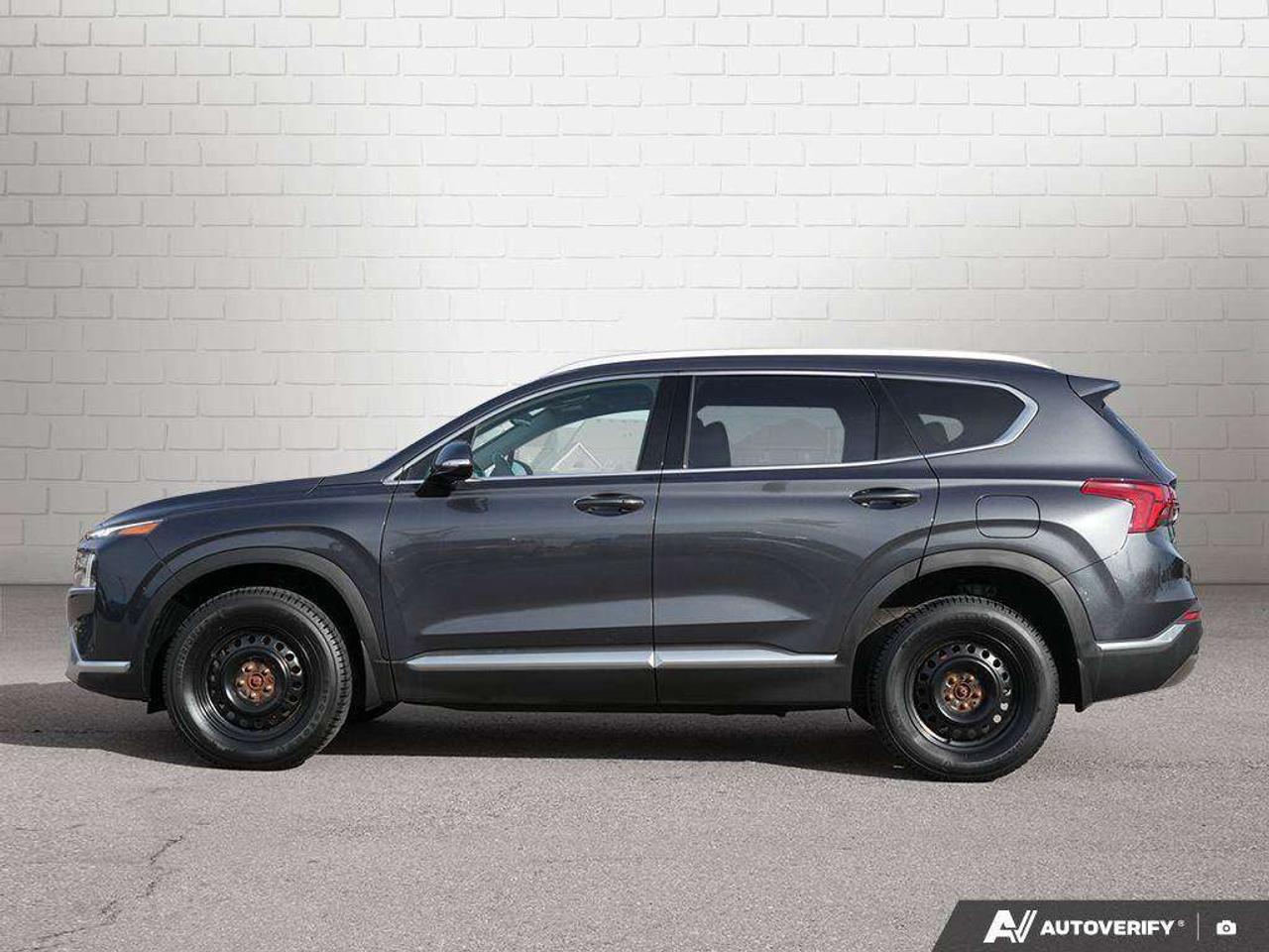2023 Hyundai Santa Fe preferred AWD, 2.5L, ALLOYS, SNOWS, AWD, LEATHER, CERTIFIED PREOWNED! Photo