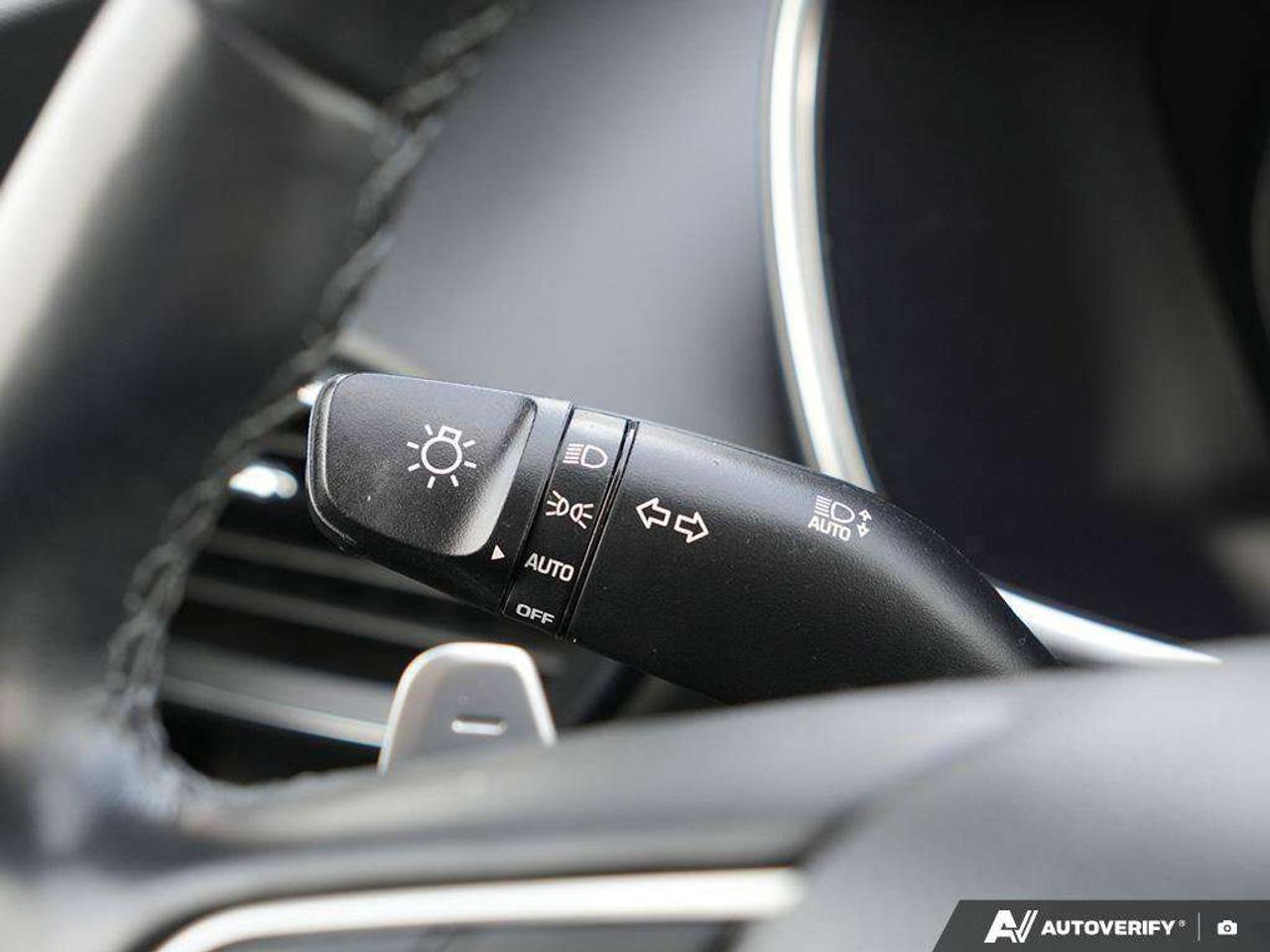 2023 Hyundai Santa Fe preferred AWD, 2.5L, ALLOYS, SNOWS, AWD, LEATHER, CERTIFIED PREOWNED! Photo