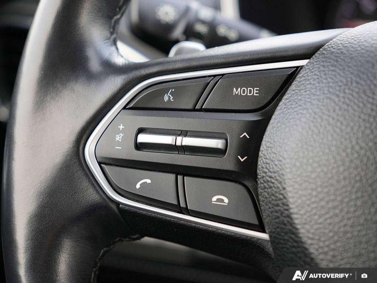 2023 Hyundai Santa Fe preferred AWD, 2.5L, ALLOYS, SNOWS, AWD, LEATHER, CERTIFIED PREOWNED! Photo
