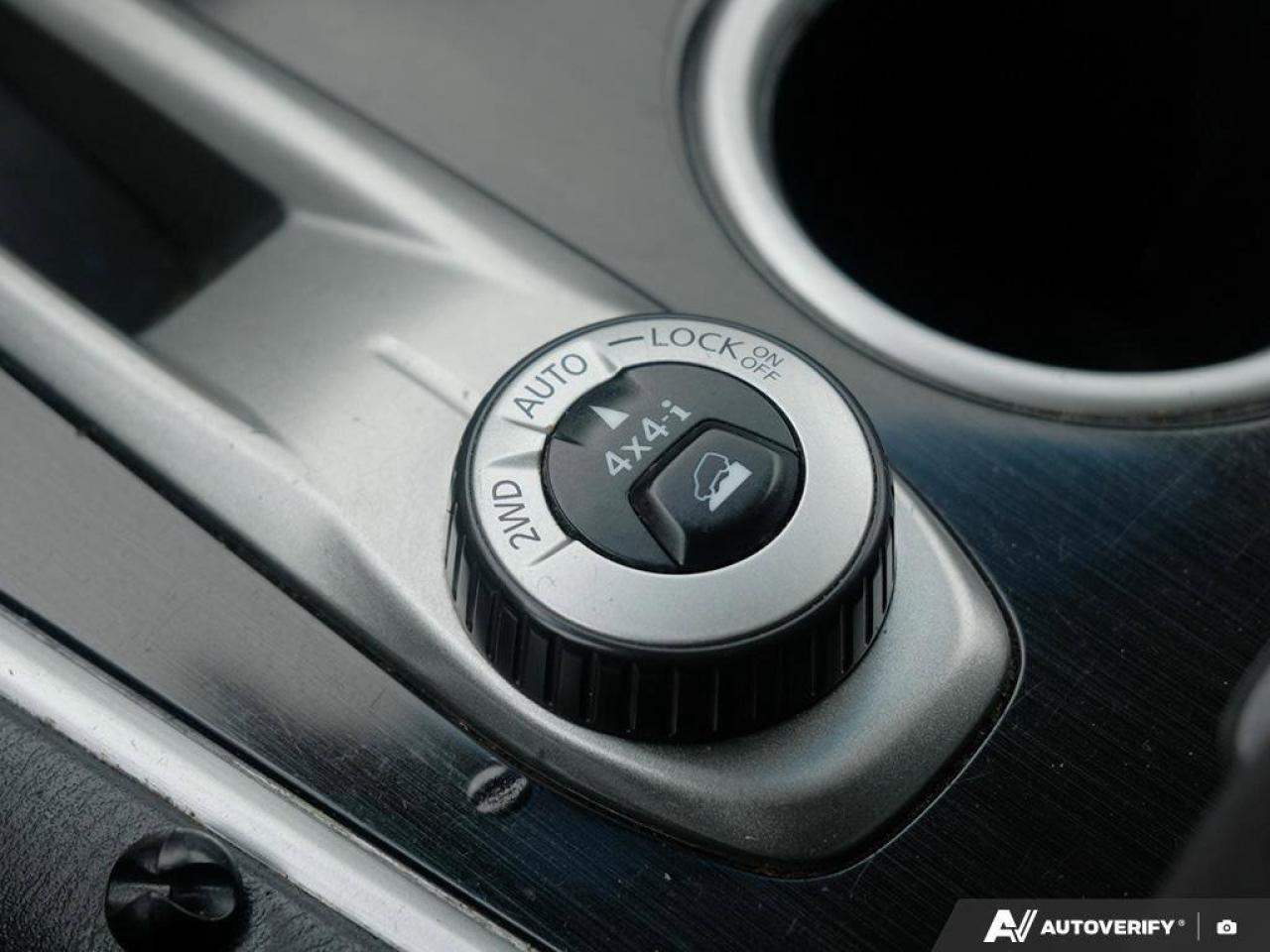 2016 Nissan Pathfinder  Photo