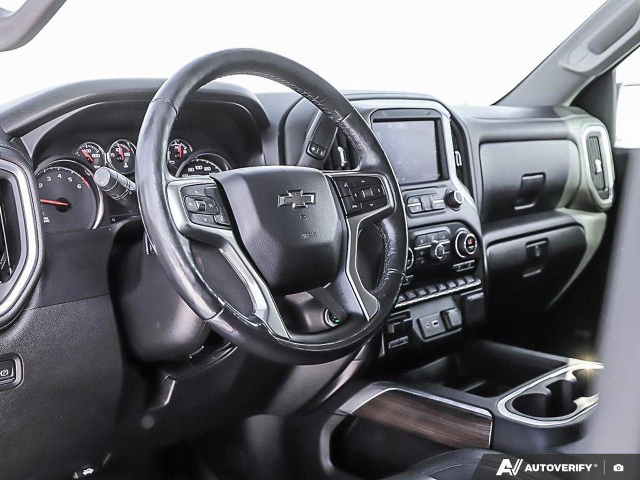 2020 Chevrolet Silverado 1500 4WD Crew Cab 147  LT Trail Boss Photo
