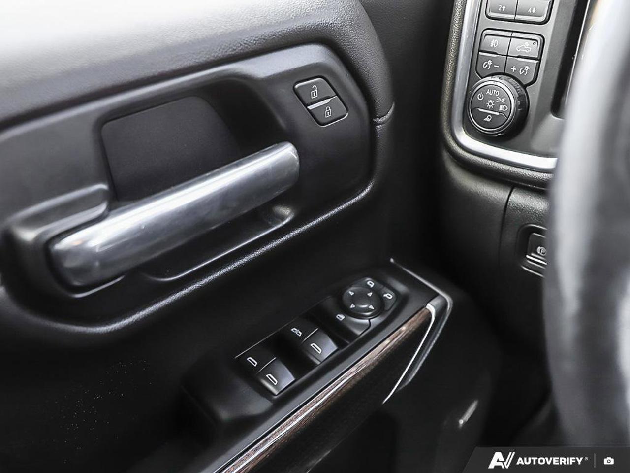 2020 Chevrolet Silverado 1500 4WD Crew Cab 147  LT Trail Boss Photo