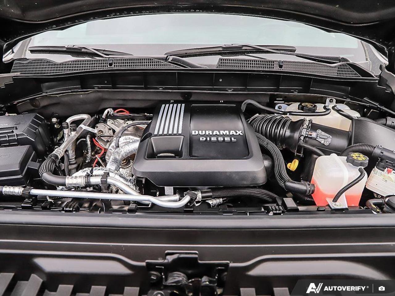 2025 GMC Sierra 1500 4WD Crew Cab 147  AT4 Photo