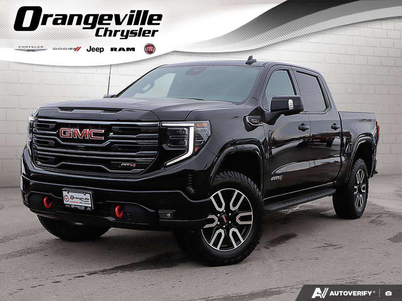 2025 GMC Sierra 1500 Certified Pre-Owned, Accident-Free, V6! Photo0