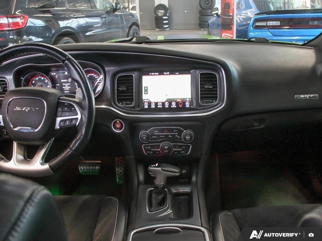 2017 Dodge Charger 4dr Sdn SRT 392 RWD Photo