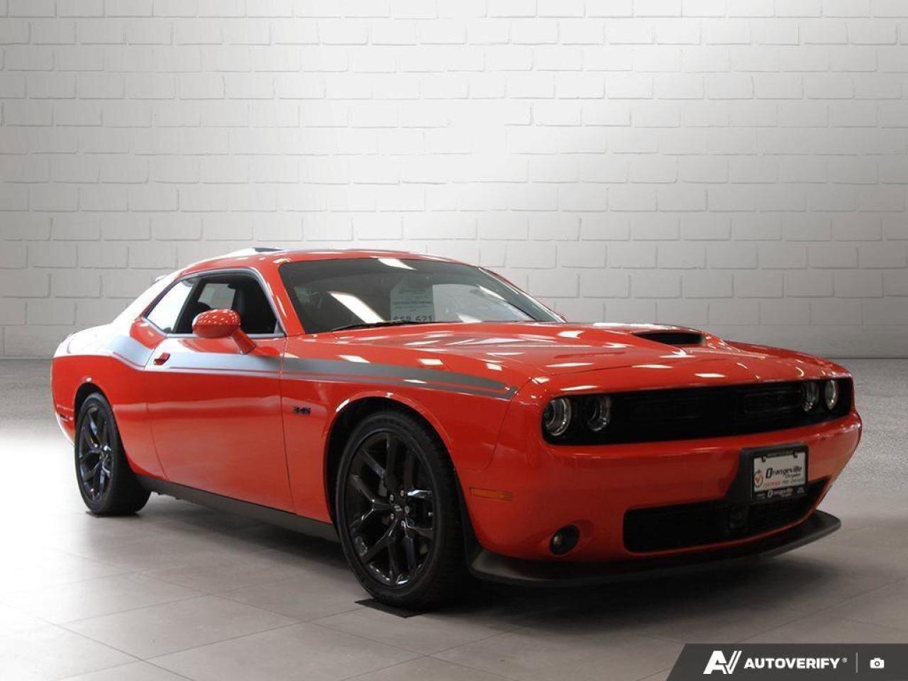 2023 Dodge Challenger R-T RWD Photo