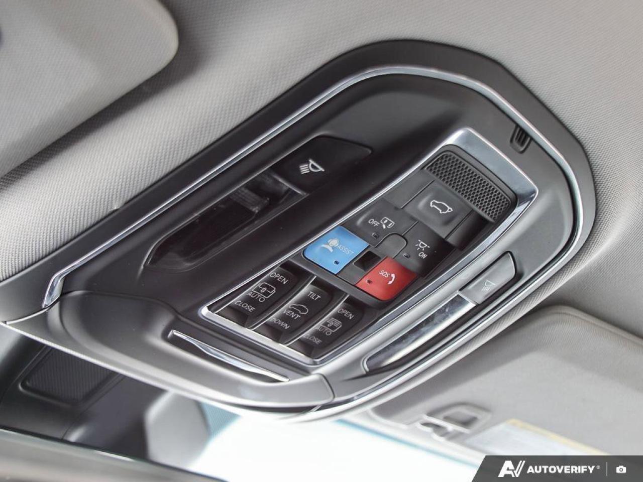 2022 Jeep Grand Cherokee L Limited 4x4 Photo