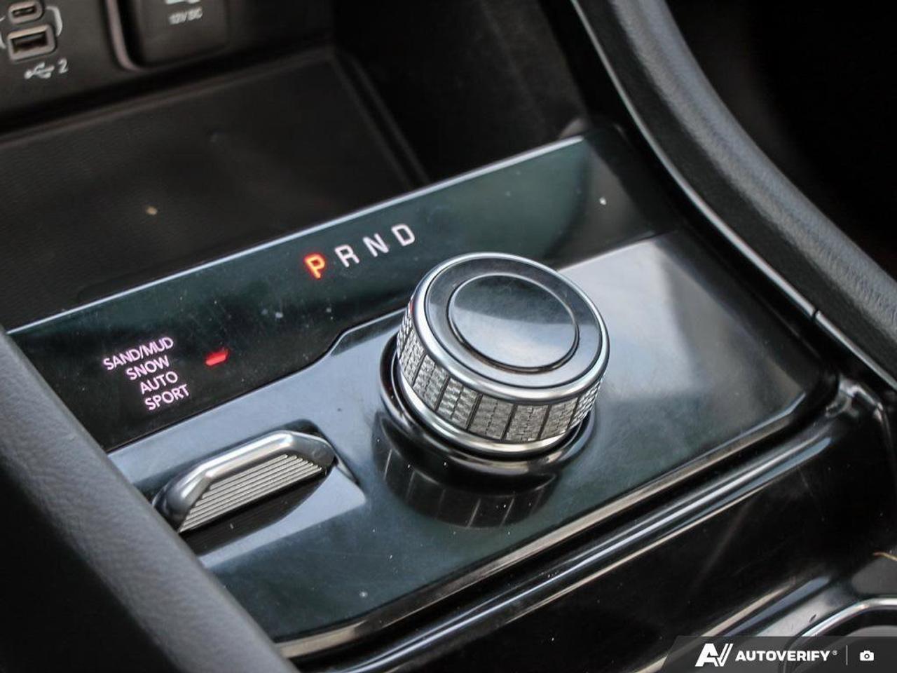 2022 Jeep Grand Cherokee L Limited 4x4 Photo