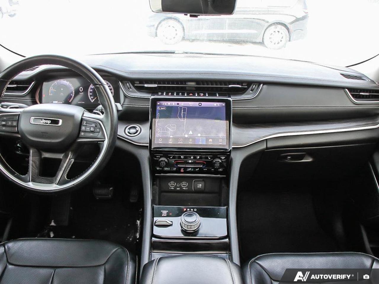2022 Jeep Grand Cherokee L Limited 4x4 Photo