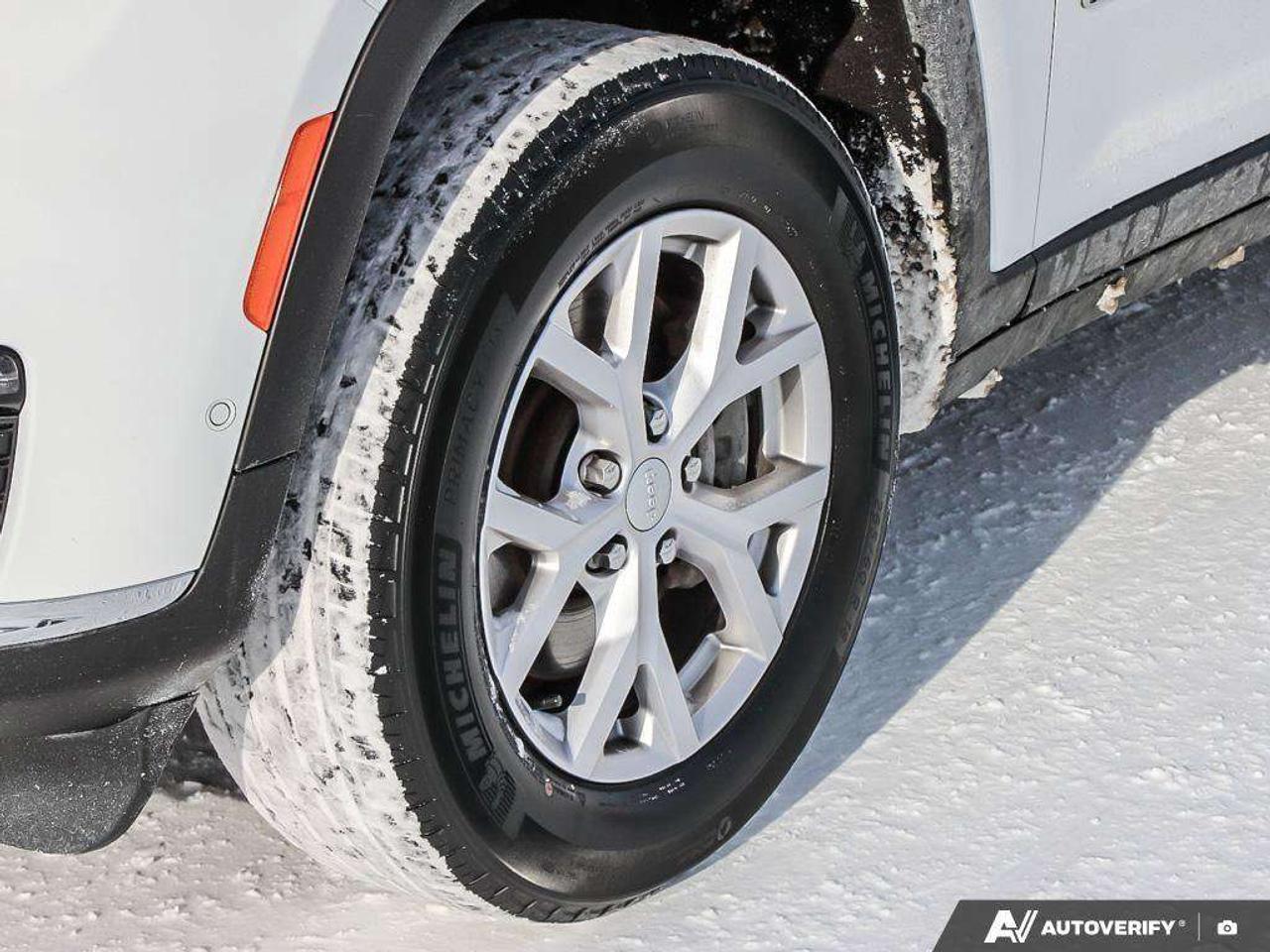 2022 Jeep Grand Cherokee Certified Pre-Owned, One Owner, Accident-Free, 6-Seater, V6! Photo