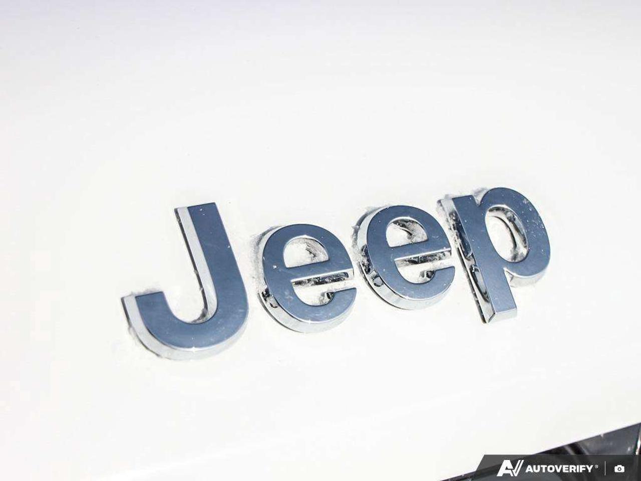 2022 Jeep Grand Cherokee Certified Pre-Owned, One Owner, Accident-Free, 6-Seater, V6! Photo