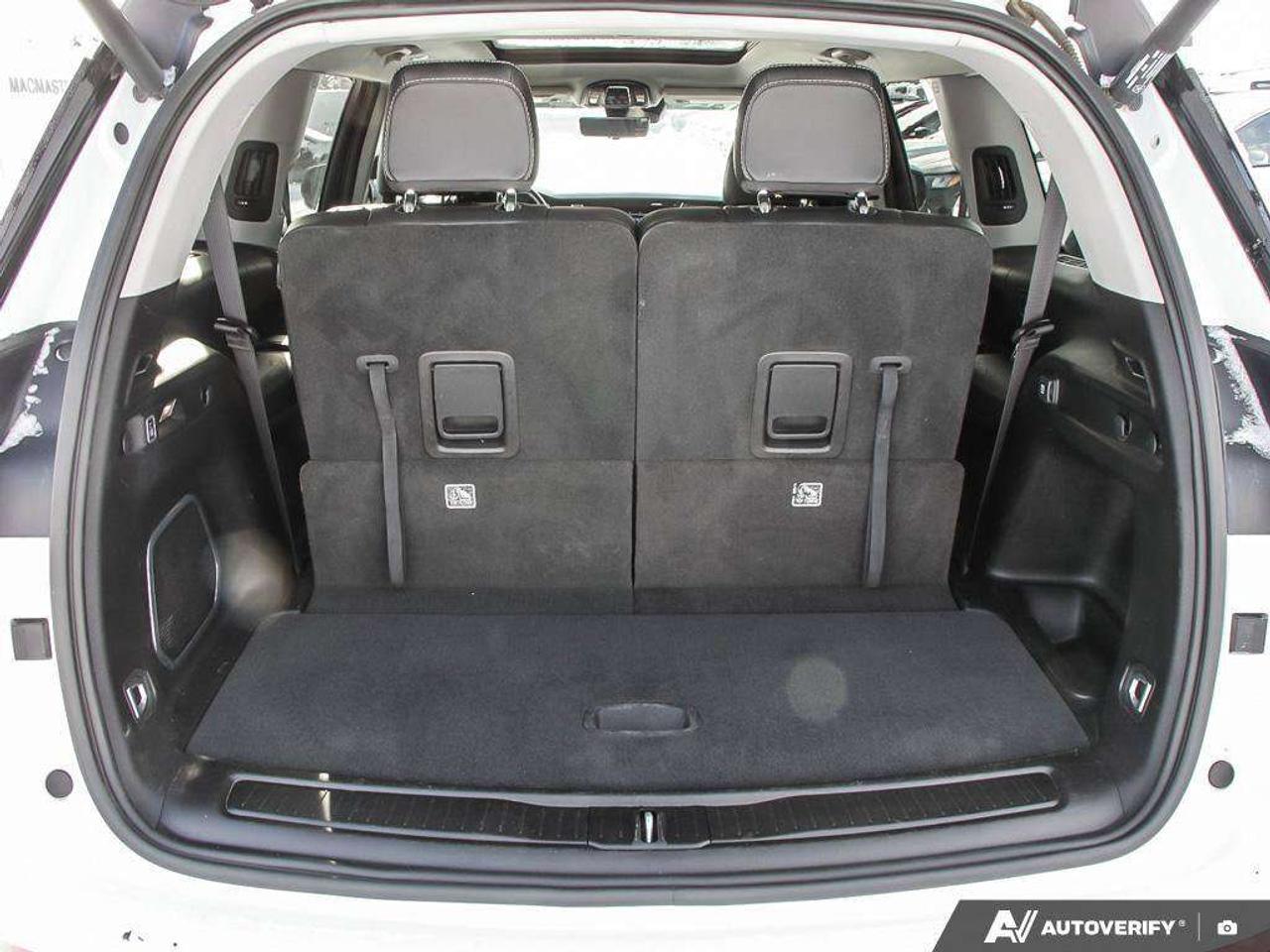 2022 Jeep Grand Cherokee Certified Pre-Owned, One Owner, Accident-Free, 6-Seater, V6! Photo